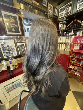 グリッツ (GLITZ) アッシュグレー