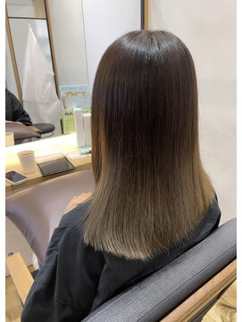 ポート 蕨(PORT) グラデーションカラー【 千田 理紗 】