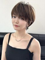 アンド ストーリーズ(&STORIES)&nbsp;前髪あり耳掛け丸みくびれ大人ショートボブ20代30代40代50代＊