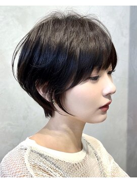 エダ 鎌倉(edA.) 小顔ショート#髪質改善#白髪ぼかし#鎌倉#40代#50代#グレージュ