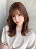 韓国風レイヤー/外ハネくびれ/ミディアムレイヤー/ぱっつん前髪