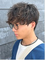 ヒュイル バイ ニアウ(Hwyl by Niau) メンズマッシュシャドウパーマスパイラルパーマニュアンスパーマ