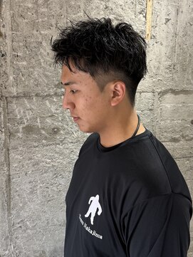 ニアウ 太田店(Niau) MEN’S HAIR/サーフカール/刈り上げセンターパート/太田