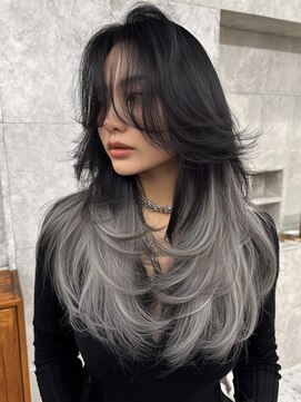 ネハス(nehus.) インナーカラー/バレイヤージュレイヤーカット/ウルフカット