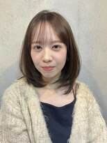 ブルーメ(Blume...)&nbsp;ミディアムレイヤー/レイヤーカット/ベージュカラー