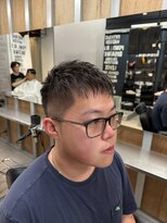 リレーションメンズヘアー(RELATION MEN'S HAIR)&nbsp;フェードカットツーブロックセンター分けテーパーフェード