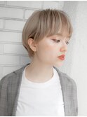 ベージュショートボブ