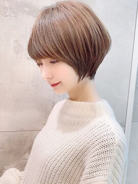 アンド ストーリーズ(&STORIES) 可愛い前髪長めのひし形耳掛け/20代/30代/40代/ショート/ボブ