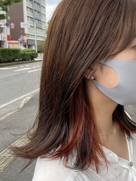 ウルビー(ulbee) レイヤースタイル+インナーカラー