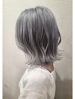 フラワー 六甲道(flower) スノーホワイト×ハイライトバレイヤージュ