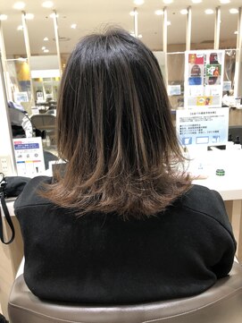 ピーディーヴィセオ 新さっぽろ店(PD VISEO) ベージュバレイヤージュ