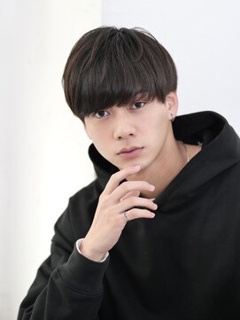 ミラリー トウキョウ(Mirareee Tokyo) 20代30代40代◎黒髪刈り上げマッシュ