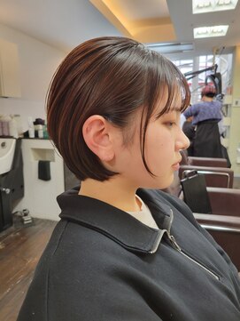 榮美容室 本店 ボブ