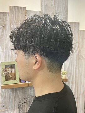 ウッドストック(Wood Stock) メンズツーブロックマッシュシャドウパーマ