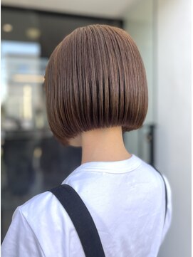 インチェルシー(in chelsea) ミニボブ×ベージュカラー