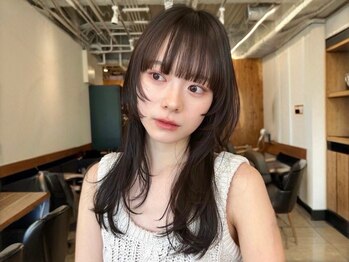ノイカーム(noi Calm)の写真/《*骨格に合わせた顔まわりレイヤーカットが◎*》顔まわりが華やかになり、小顔みせも叶えるデザイン＊