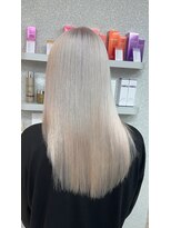 天神美容室&nbsp;ダブルカラー／レイヤーカット／ハイトーン