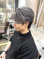 レミー(Remii)&nbsp;シルバーバレイヤージュ×センターパート【Remii大通】