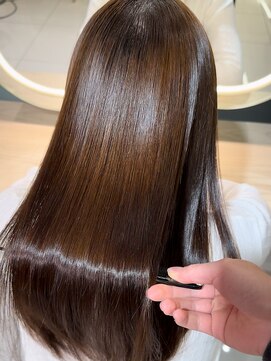 エジョン 三鷹店(Aejon) 吉祥寺｜三鷹｜縮毛矯正でうねる毛も乾かすだけでまとまる艶髪に