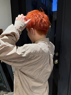 オリ(oli) 鮮やかなorange color