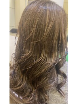 白髪ぼかし＋ロングスタイル