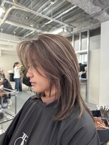 ベル ザ シック(BEL THE CHIC)&nbsp;【木下限定】20.30代◎ミディアムハッシュカット×ハイライト