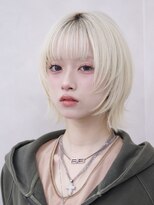 シアバイルーシー(SIA by LUCEY)&nbsp;暖色カラーブリーチなしピンクボルドーカラーレイヤーカット赤髪