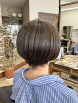 トップスタイル リッチ 暑さを軽やかに 秋先取りショートスタイル