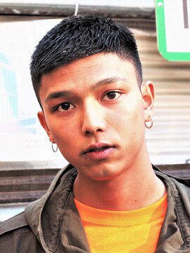 ガズル ハラジュク(GUZZLE HARAJUKU) セミウエットストリートクロップスタイル