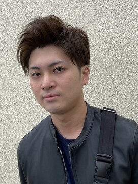 オム ヘアー(Hommes Hair) ツーブロックアップバングスタイル