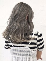 プライズ 所沢プロぺ通り店(prize)&nbsp;ホワイトアッシュグレー/ブリーチオンカラー