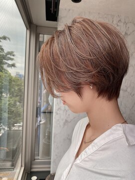 ウィクシー(wixy) 大人可愛いハイライトショート