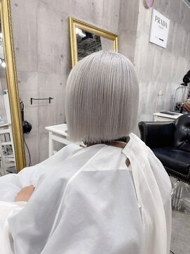 ミラク 町田(MIRAC) 【MIRAC町田店河原崎】ショートホワイトグレージュ