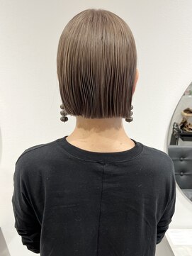 ラミエバイメルト 下北沢(lamie by melt) 村上/グレージュベージュブリーチミニボブ切りっぱなし20代