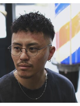 タフ バーバーショップ(TOUGH BARBER SHOP) ツイストスパイラル クロップ