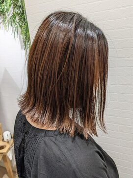 グリーンズ(Greens) きりっぱなしボブ/外はねボブ/ミディアムボブ/外ハネ