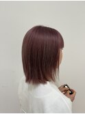 ピンクベージュ