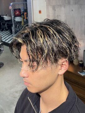 メイン(MENIN) 【Insta@hi_de0205】センター分けスタイル[相模大野/神奈川]