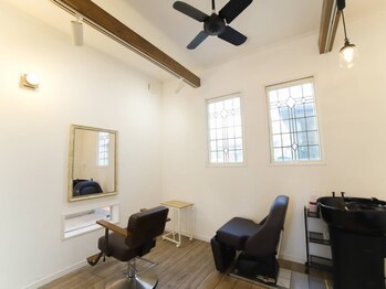 カルムヘアー(Calme hair)の写真/【岡崎市】年齢とともに増えるうねりやパサつきなどのエイジング毛に関するお悩みもご相談ください◎