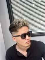 スウェルホワイト(SWELL WHITE)&nbsp;スキンフェード×ライン