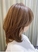 白髪ぼかしハイライトベージュカラーミディアムレイヤー髪質改善