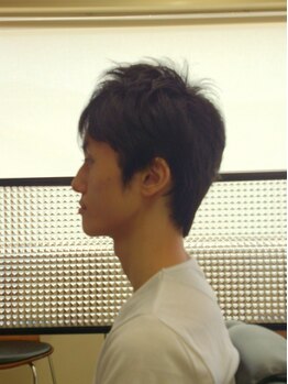 ヘアーサロン イソベ(Hair salon ISOBE)の写真/【cut＆shaving¥3500】1席だけ。男の完全プライベートバーバー。私服でもスーツでもキマるスタイルを♪