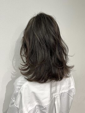 ガーデン タチカワ(garden tachikawa) 細めブリーチハイライト×暗髪