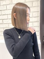 トルネード(TORNADO)&nbsp;「海外へア 外国人風 クリーミーベージュ 切りっぱなしボブM210