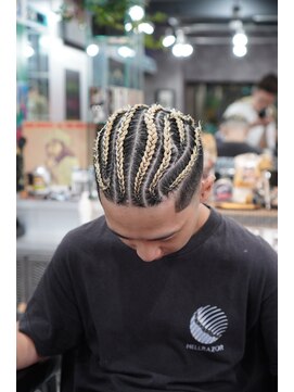 ツークツワンク バーバー 新宿(ZUG2WANG BARBER) design cornrow