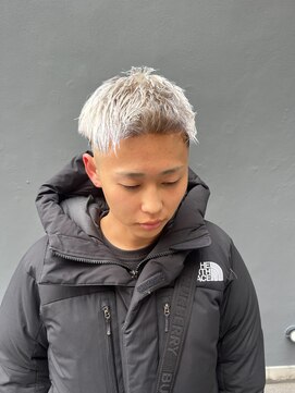 メンズグルーミングナンバーナイン(MEN'S GROOMING NUMBER NINE) ホワイトカラー/姫路メンズパーマ/【早田隼哉】