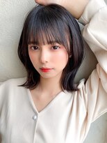 ラルユー 金山(LallYou)&nbsp;30代に人気！顔周りの後れ毛がかわいいシャギーレイヤーロング