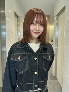 オレンジカラー/顔まわりレイヤー/ブリーチなし/レイヤーカット