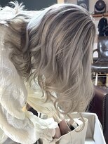 ブレイズヘアー(BLAZEhair)&nbsp;【透明感ハイトーン】ミルクティグレージュ×ブリーチ３回