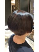 まとまりのあるショートボブ